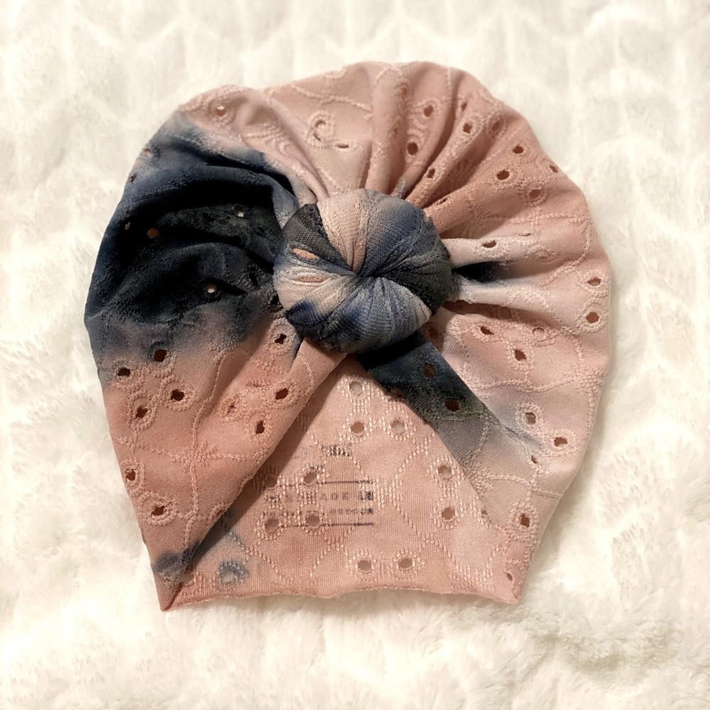 Bunny Knots NB Tie Dye Knot
